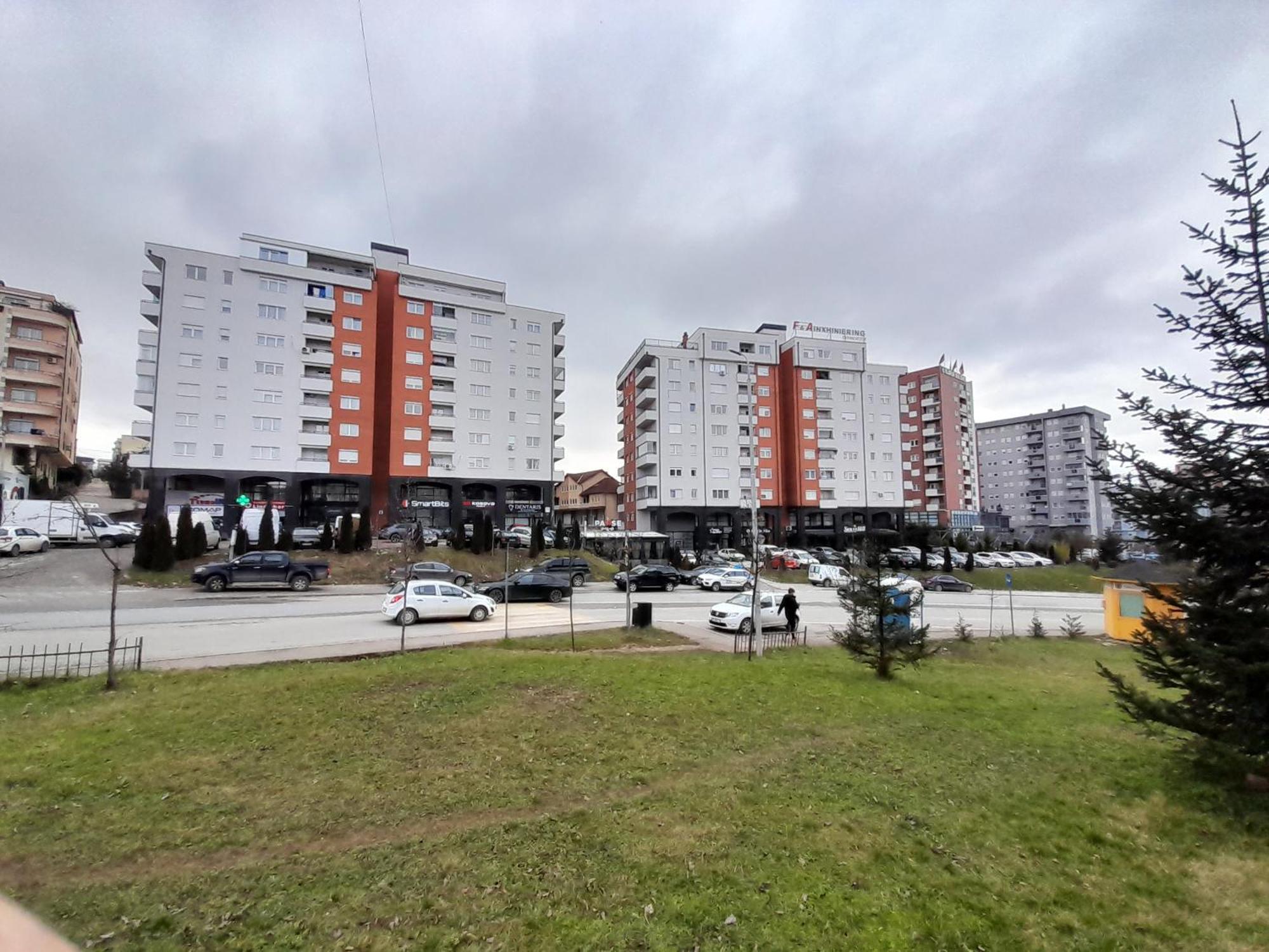 Gray Apartment 1 Приштина Екстер'єр фото